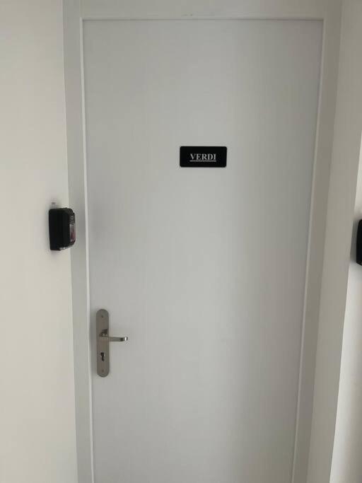 Verdi Studio Cosy Au Calme Parking Gratuit Шас-сюр-Рон Экстерьер фото