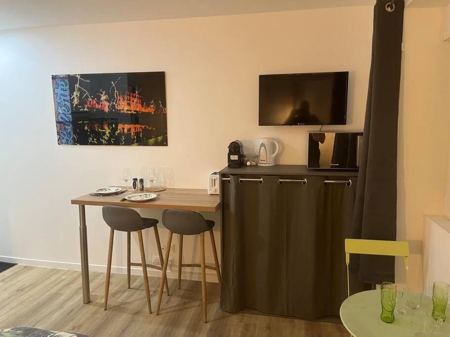 Verdi Studio Cosy Au Calme Parking Gratuit Шас-сюр-Рон Экстерьер фото
